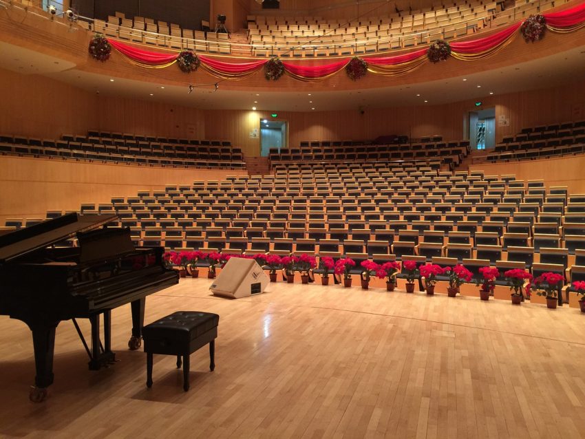 Konser salonları hangi amaçlarla kullanılır?