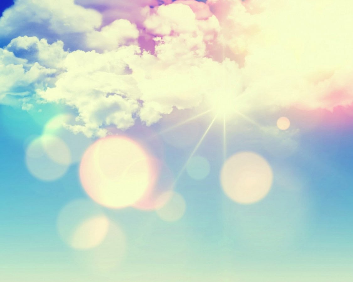 sky with sun rays scaled Güneş