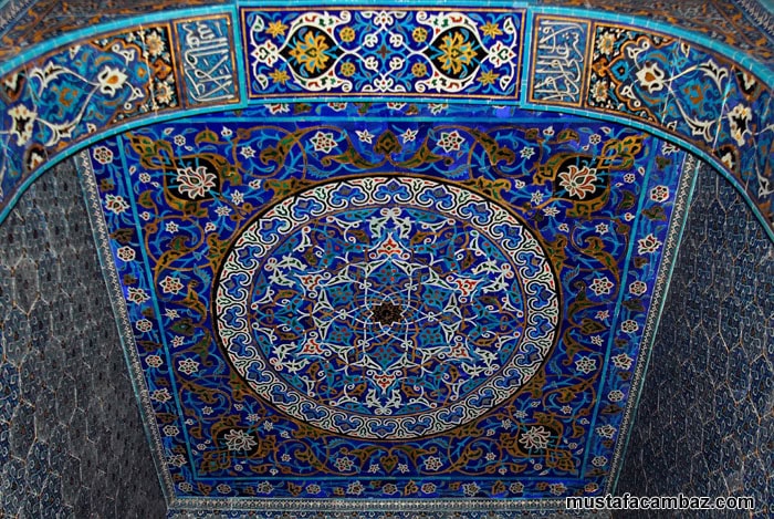 Yeşil Cami Tavan Çinisi