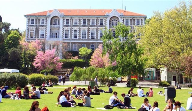 Üniversiteler Neden Dağın Başına Yapılıyor?